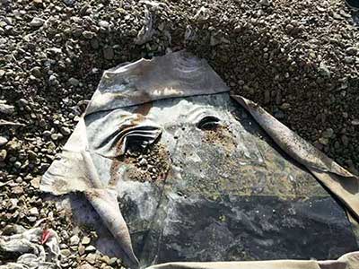 防滲工程滲漏破損圖片 防滲工程土工膜破損圖片